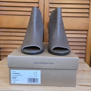 EUC Lucky Brand Women's LK Barren Peep Toe Booties Size 9M